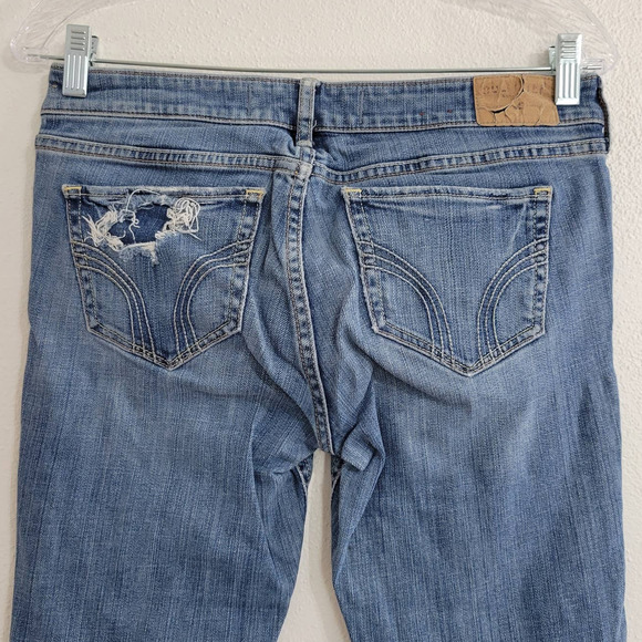 Hollister Destroyed/Distressed Skinny Jeans - Picture 4 of 10
